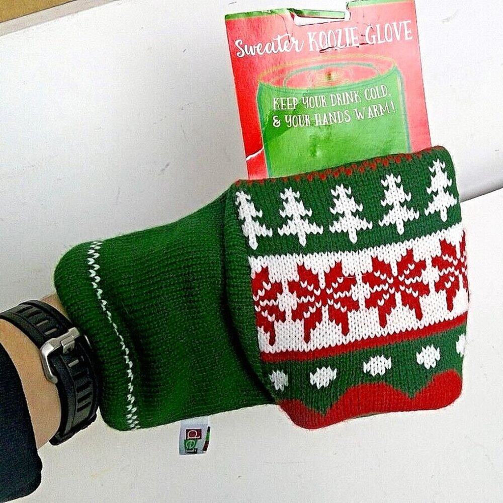 NWT Sweater Koozie Glove Knit Holiday Christmas d.e.i. Cold Drink & Warm Hand